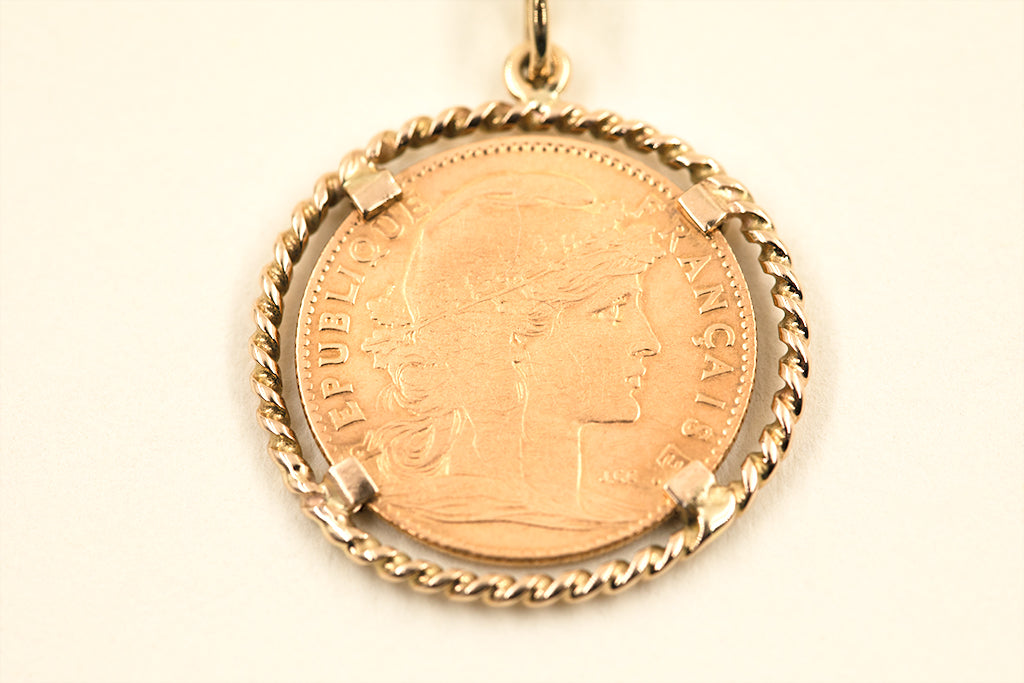 Pendentif en or 18 carats et monnaie Française Marianne recto - N°20 collection 02 - Marie Starek 